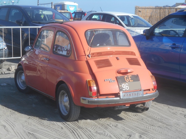www.targhenere.net/gallery2/wp-content/uploads/2023/12/fiat_500_f_set23_retro_blowup_tn23925.jpg