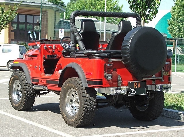www.targhenere.net/gallery2/wp-content/uploads/2023/12/jeepcj572_fil_tn73632.jpg
