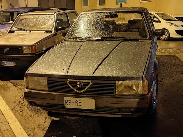 www.targhenere.net/gallery2/wp-content/uploads/2024/01/alfa_romeo_90_re65_01.jpg