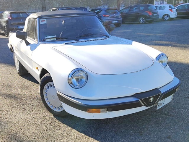 www.targhenere.net/gallery2/wp-content/uploads/2024/01/alfa_romeo_spider_rm2v.jpg