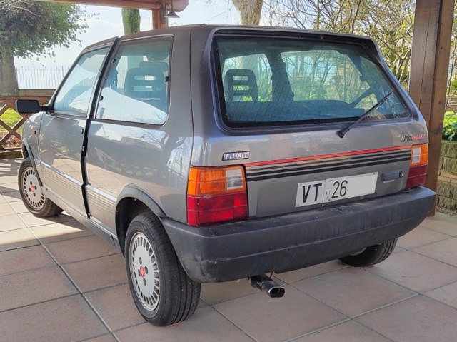 www.targhenere.net/gallery2/wp-content/uploads/2024/01/fiatunoturbogiovannispalla20240121.jpg