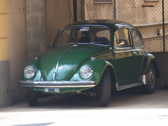 www.targhenere.net/gallery2/wp-content/uploads/2024/01/vw_maggiolino_ago_08_blowup_tn46240.jpg