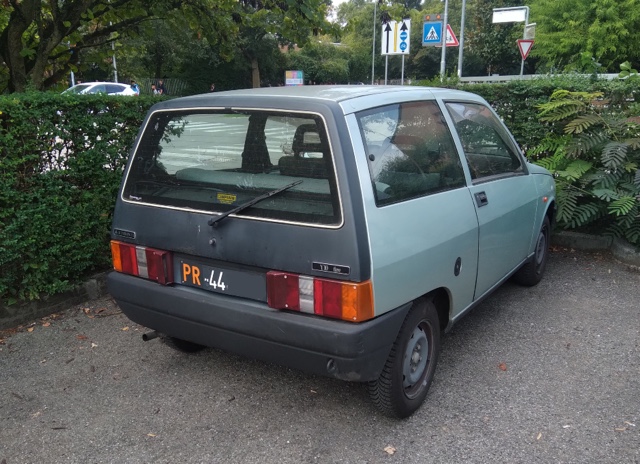 www.targhenere.net/gallery2/wp-content/uploads/2024/02/autobianchi_y10_fire_pr44_targhemodenesi_tn57337.jpg