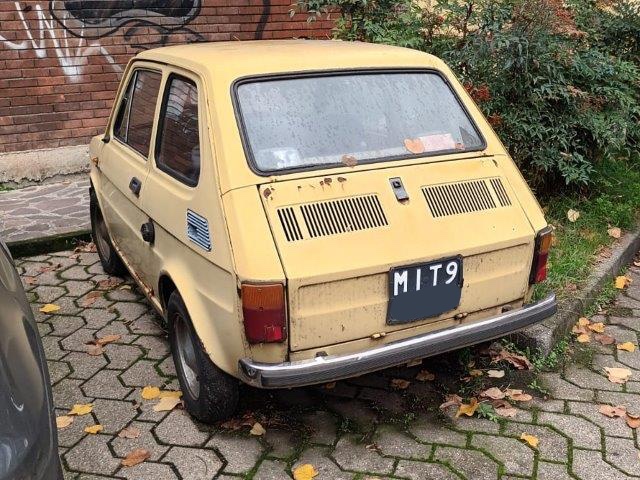 www.targhenere.net/gallery2/wp-content/uploads/2024/02/fiat126_blackboxes_tn8669_02.jpg