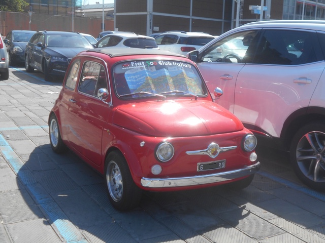 www.targhenere.net/gallery2/wp-content/uploads/2024/02/fiat_500_abarth_695_lug_23_front.jpg