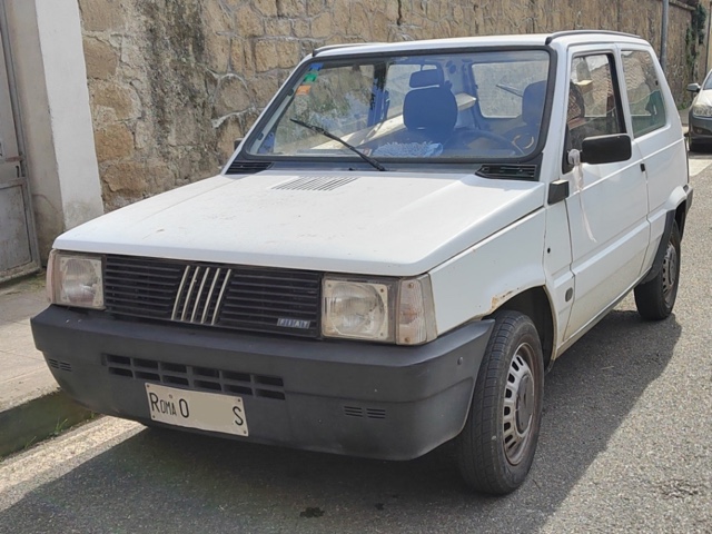 www.targhenere.net/gallery2/wp-content/uploads/2024/02/fiat_panda_rm0s2.jpg