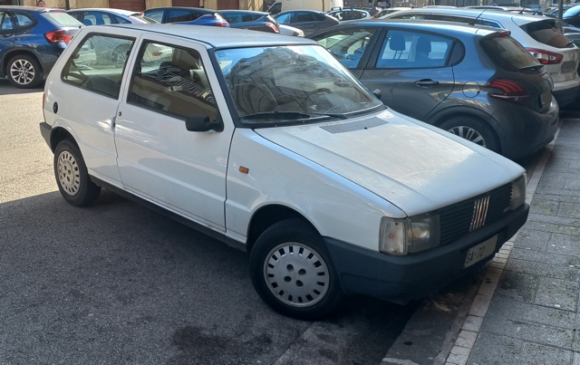 www.targhenere.net/gallery2/wp-content/uploads/2024/03/fiat_uno_60_sl_2_argiuliasuper_tn72056.jpg
