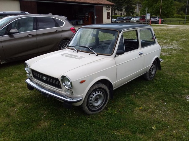 www.targhenere.net/gallery2/wp-content/uploads/2024/04/autobianchi_a112_e_1972_2.jpg