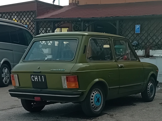 www.targhenere.net/gallery2/wp-content/uploads/2024/05/autobianchi_a112_iii_903_e_-tonymura_tn14312.jpg