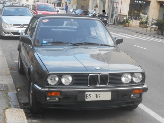 www.targhenere.net/gallery2/wp-content/uploads/2024/05/bmw_e30_320_cabrio_apr24.jpg