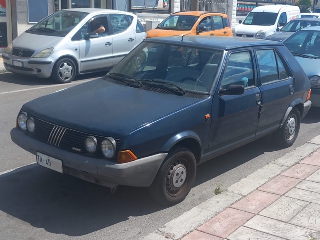 www.targhenere.net/gallery2/wp-content/uploads/2024/05/fiat_ritmo_ta49.jpg