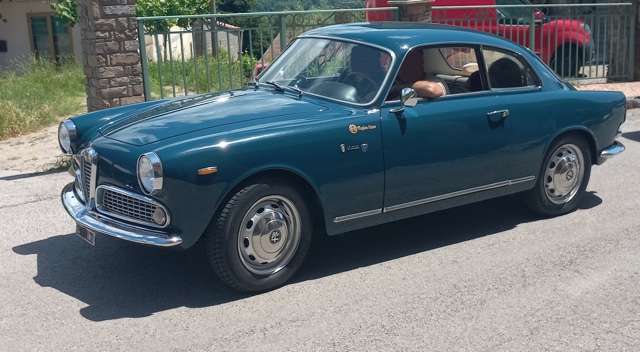 www.targhenere.net/gallery2/wp-content/uploads/2024/06/alfa_romeo_giulietta_sprint_2.jpg