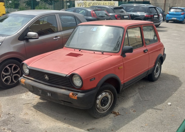 www.targhenere.net/gallery2/wp-content/uploads/2024/06/autobianchi_a_112_elite_2.jpg