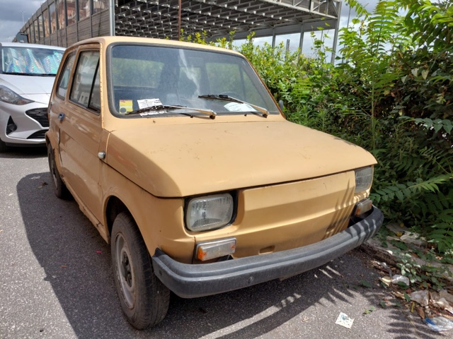 www.targhenere.net/gallery2/wp-content/uploads/2024/06/fiat126_bue_tn38813_01.jpg