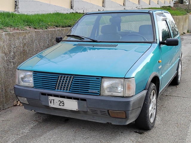 www.targhenere.net/gallery2/wp-content/uploads/2024/06/fiat_uno_giannini_vt29.jpg
