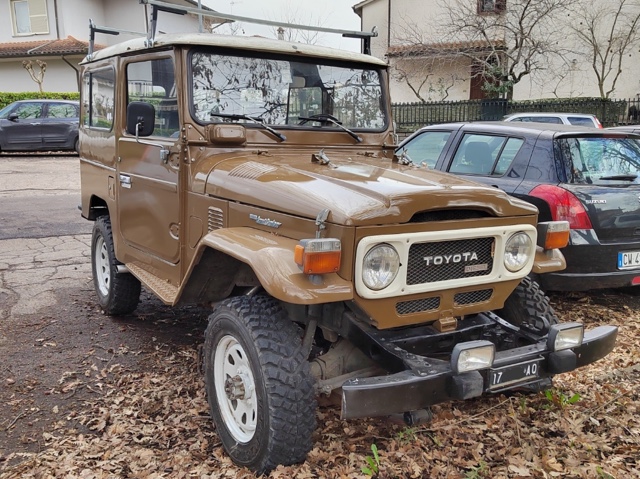 www.targhenere.net/gallery2/wp-content/uploads/2024/06/toyota_land_cruiser_aq17.jpg