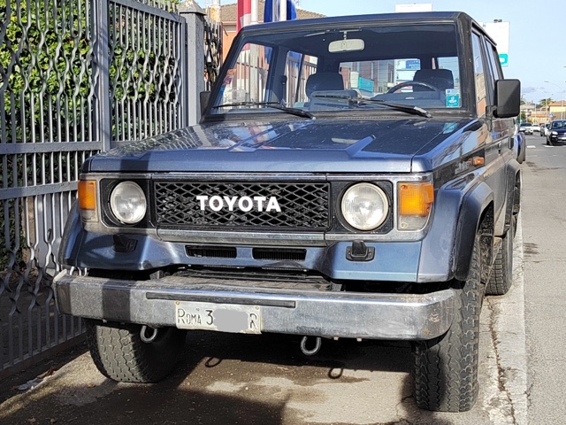 www.targhenere.net/gallery2/wp-content/uploads/2024/06/toyota_land_cruiser_rm3r2.jpg