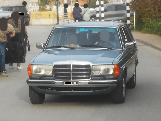 www.targhenere.net/gallery2/wp-content/uploads/2024/07/mercedes_w123_280td_apr24_front.jpg