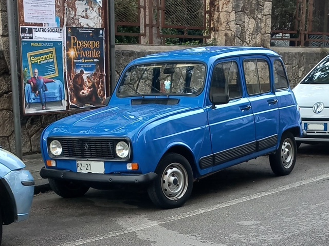 www.targhenere.net/gallery2/wp-content/uploads/2024/07/renault_4_gtl_2.jpg
