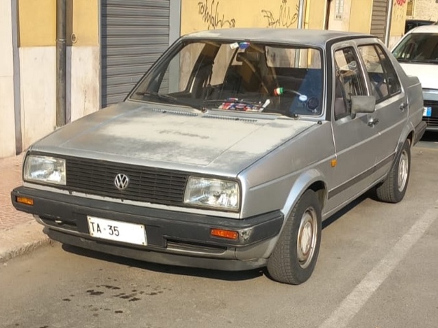 www.targhenere.net/gallery2/wp-content/uploads/2024/08/volkswagen_jetta_ta35.jpg