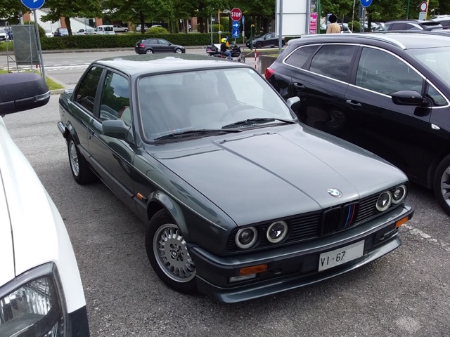 www.targhenere.net/gallery2/wp-content/uploads/2024/09/bmw_318i_1987_2.jpg