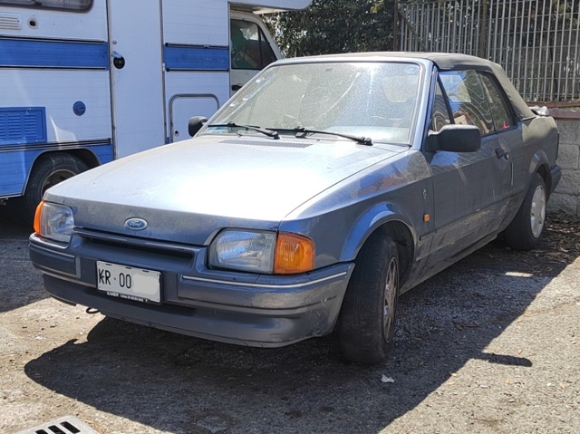 www.targhenere.net/gallery2/wp-content/uploads/2024/09/ford_escort_kr001_01.jpg