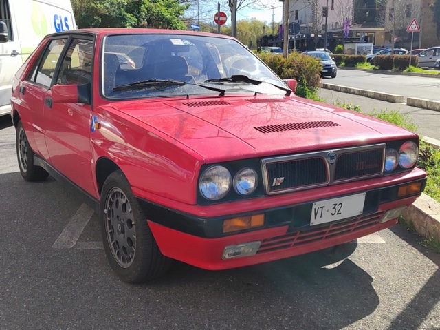 www.targhenere.net/gallery2/wp-content/uploads/2024/09/lancia_delta_vt32_02.jpg