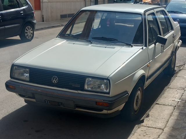 www.targhenere.net/gallery2/wp-content/uploads/2024/09/volkswagen_jetta_ta33.jpg