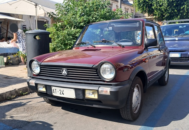 www.targhenere.net/gallery2/wp-content/uploads/2024/10/autobianchi_a112_elite_-_1985.jpg