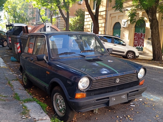 www.targhenere.net/gallery2/wp-content/uploads/2024/11/autobianchi_a112_79_1_strabuzov_tn20690.jpg