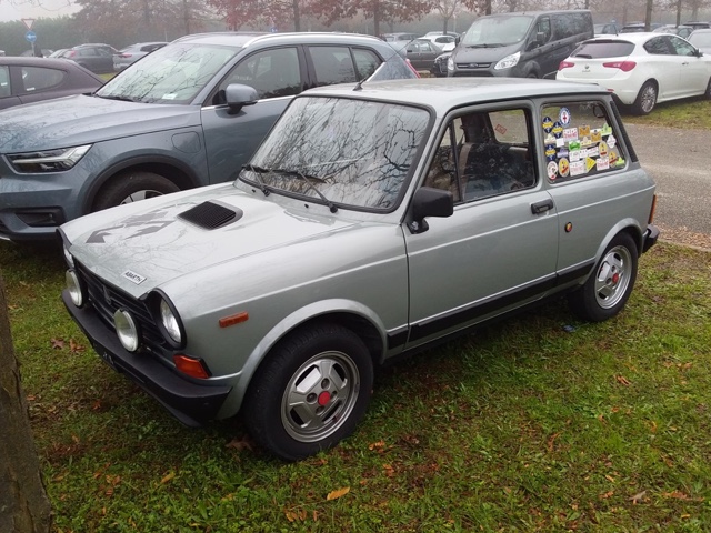 www.targhenere.net/gallery2/wp-content/uploads/2024/11/autobianchi_a112_abarth_70hp_1979_2.jpg
