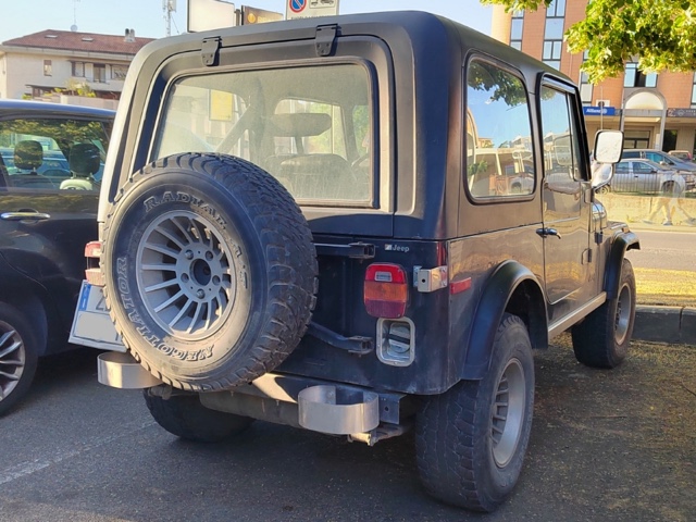 www.targhenere.net/gallery2/wp-content/uploads/2024/11/jeep_cj7_zbh1.jpg