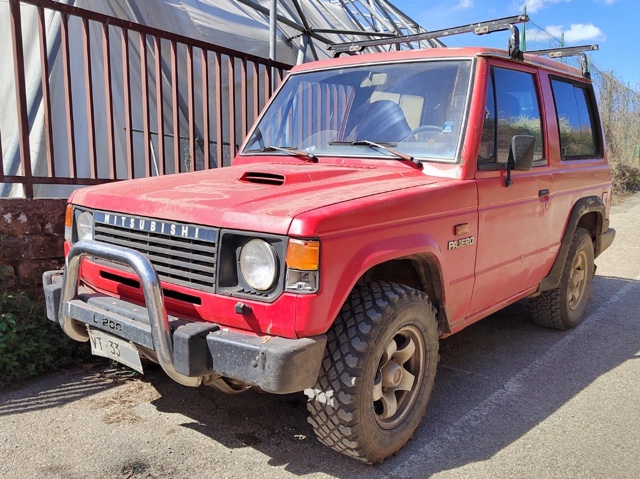 www.targhenere.net/gallery2/wp-content/uploads/2024/11/mitsubishi_pajero_vt33.jpg