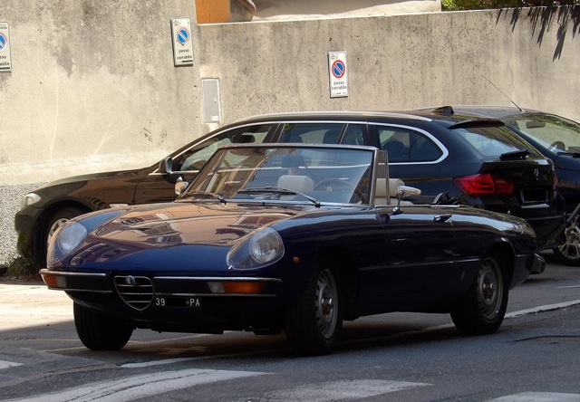 www.targhenere.net/gallery2/wp-content/uploads/2024/12/alfa_romeo_spider_lug_24_front.jpg