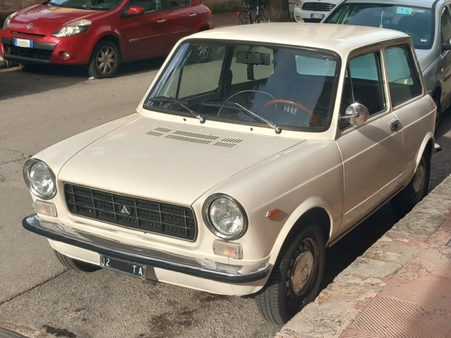 www.targhenere.net/gallery2/wp-content/uploads/2024/12/autobianchi_a112_ta12.jpg