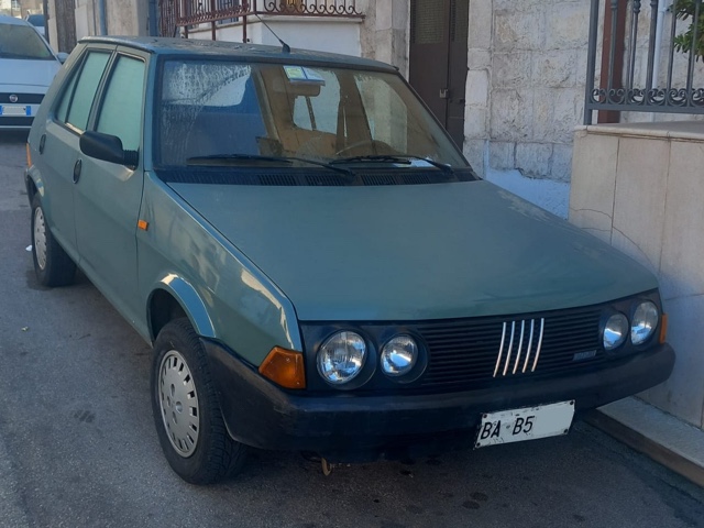 www.targhenere.net/gallery2/wp-content/uploads/2024/12/fiat_ritmo_bab5.jpg