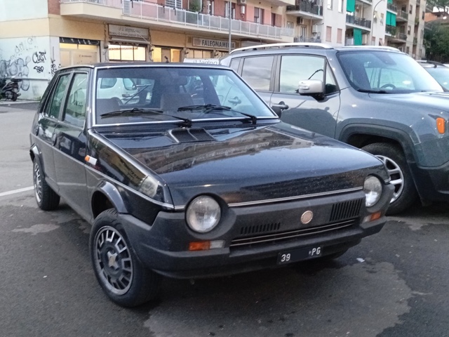 www.targhenere.net/gallery2/wp-content/uploads/2024/12/fiat_ritmo_s75_81_1.jpg
