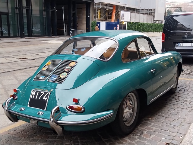 www.targhenere.net/gallery2/wp-content/uploads/2024/12/porsche356_markino_tn23863_01.jpg