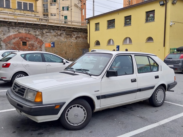 www.targhenere.net/gallery2/wp-content/uploads/2024/12/volvo340markino02.jpg