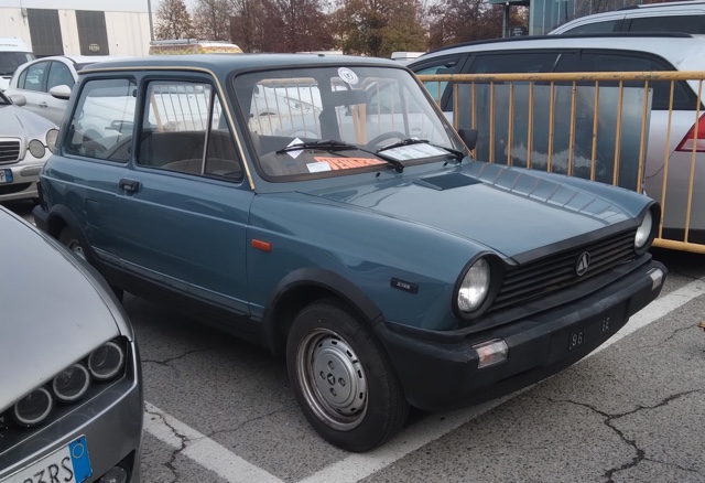 www.targhenere.net/gallery2/wp-content/uploads/2025/01/autobianchi_a112_lx_junior.jpg