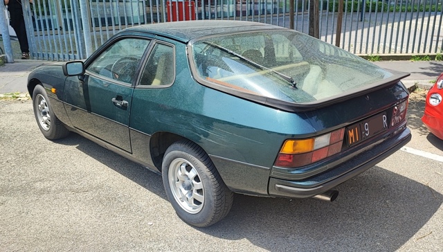 www.targhenere.net/gallery2/wp-content/uploads/2025/01/porsche924-mi93589r_res.jpg