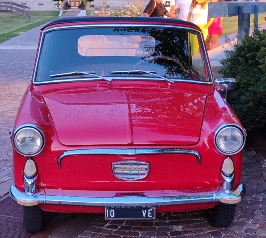 www.targhenere.net/gallery2/wp-content/uploads/2025/02/autobianchi_bianchina_fronte.jpg