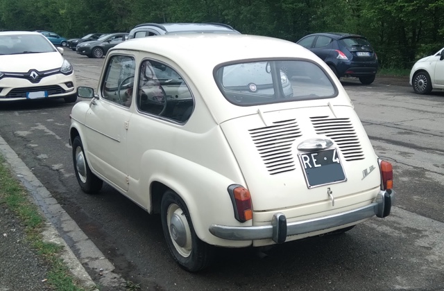 www.targhenere.net/gallery2/wp-content/uploads/2025/02/fiat_600_d_targhemodenesi_tn26674.jpg