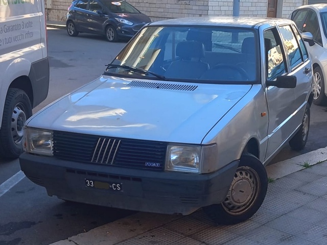 www.targhenere.net/gallery2/wp-content/uploads/2025/02/fiat_uno_cs33.jpg