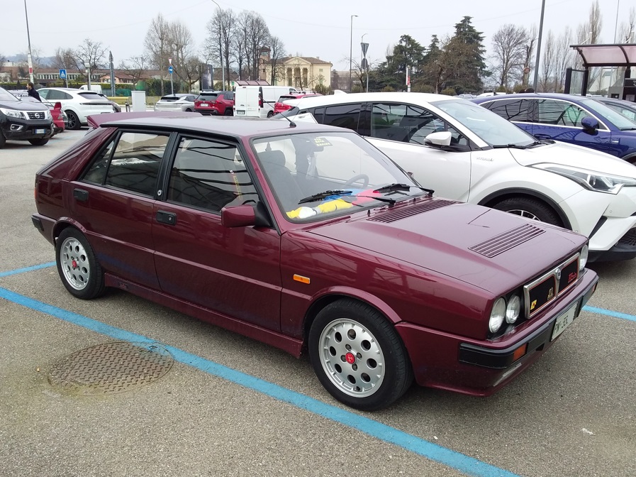 www.targhenere.net/gallery2/wp-content/uploads/2025/02/lancia_delta_hf_turbo_1991_1992_2.jpg