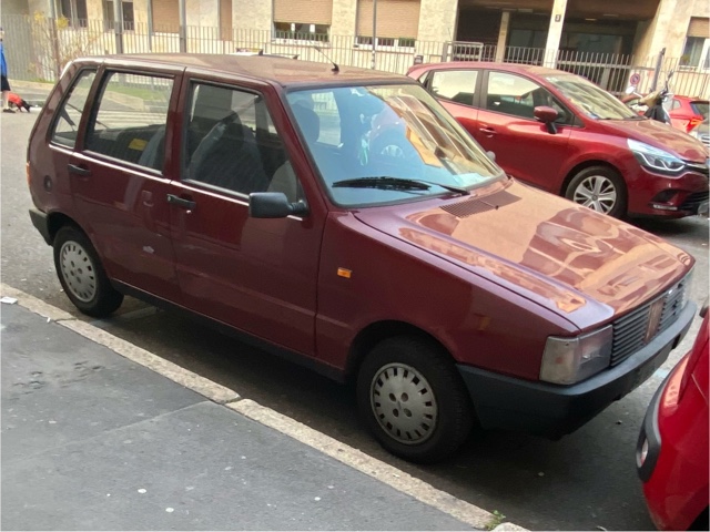 www.targhenere.net/gallery2/wp-content/uploads/2025/03/fiat_uno_45_baa4_pt2.jpg