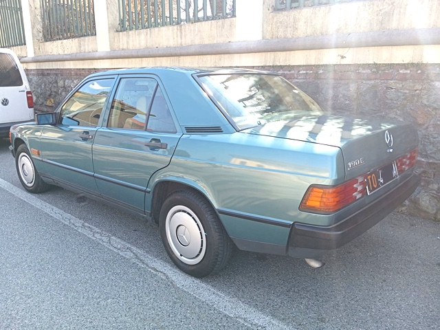 www.targhenere.net/gallery2/wp-content/uploads/2025/03/mercedes190_alfa33_tn63183_01.jpg