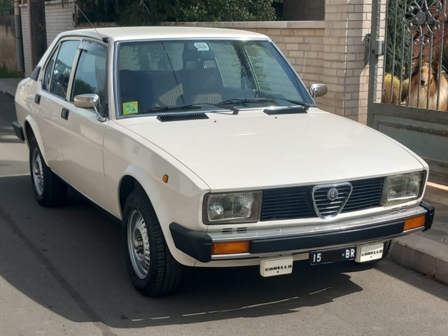 www.targhenere.net/gallery2/wp-content/uploads/2025/04/alfa_romeo_alfetta_br15.jpg