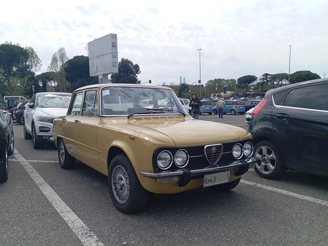 www.targhenere.net/gallery2/wp-content/uploads/2025/04/alfa_romeo_giulia_nuova_super_1300_77_2_strabuzov.jpg