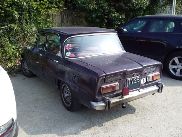 www.targhenere.net/gallery2/wp-content/uploads/2025/04/alfa_romeo_giulia_super_13_1972_2.jpg